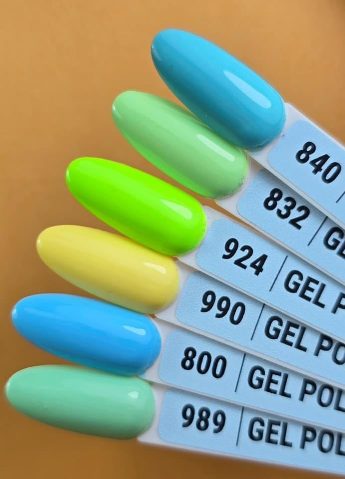 Mack’s DeLuxe Gel Polish 990 - Kentro Beauty Supplies Ireland