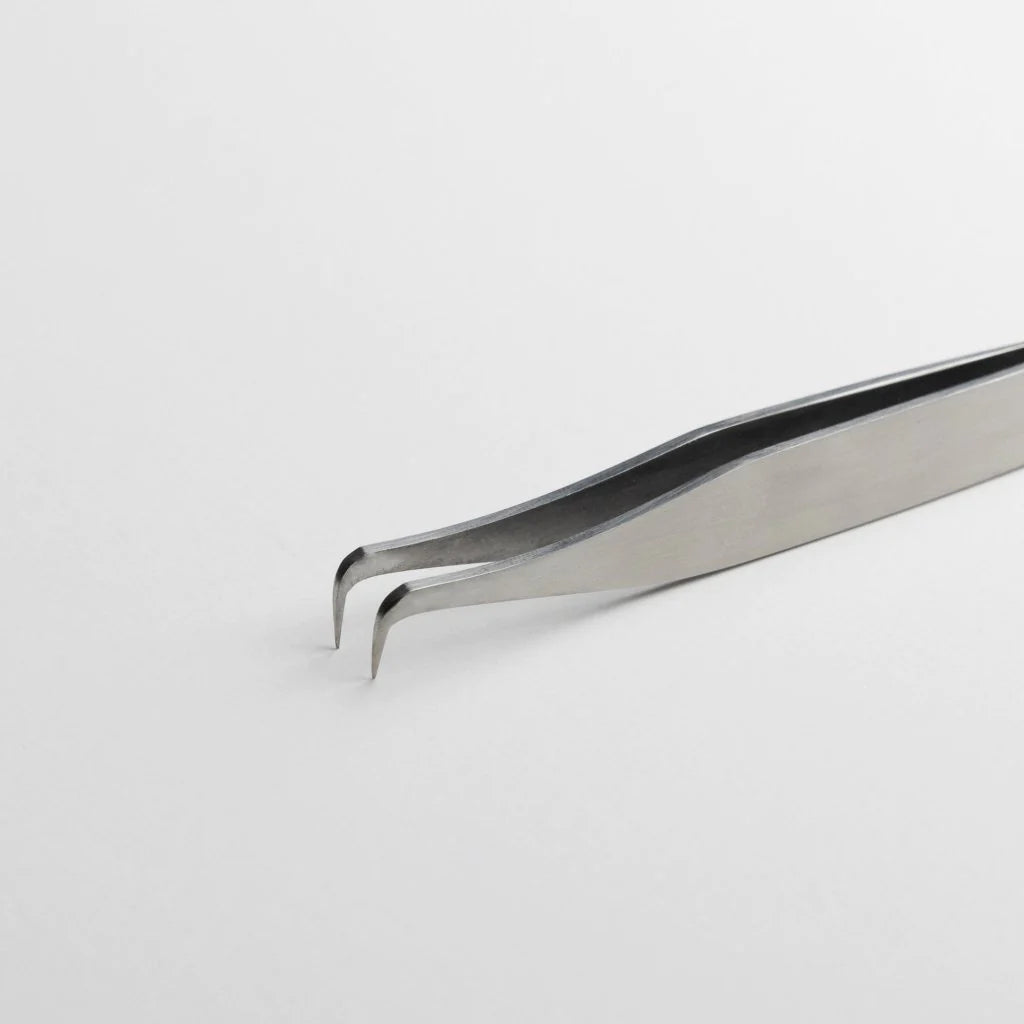 FLAWLESS VOLUME TWEEZERS 90° - Kentro Beauty Supplies Ireland