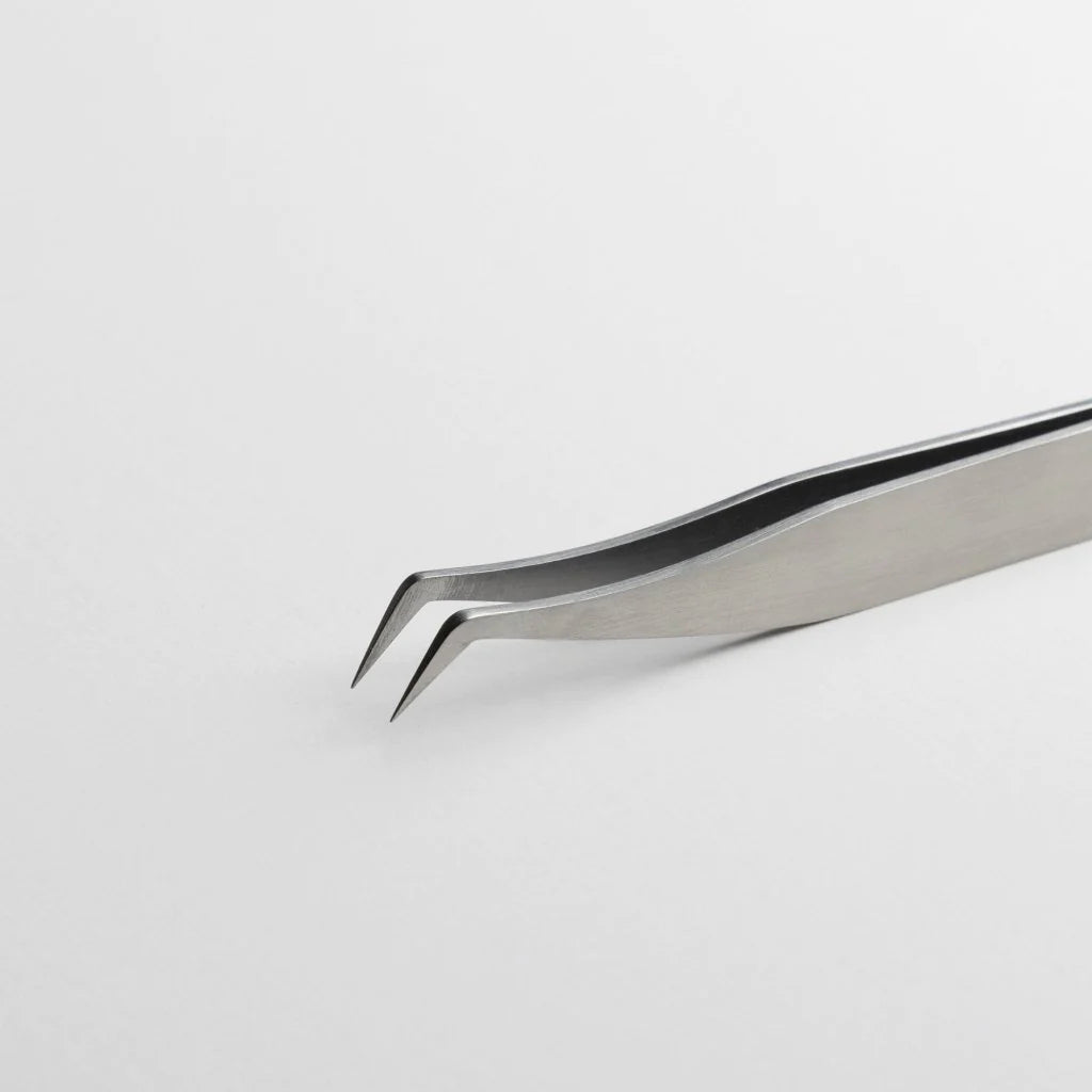 FLAWLESS VOLUME TWEEZERS 45° - Kentro Beauty Supplies Ireland