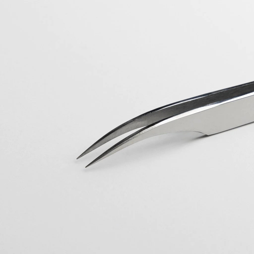 FLAWLESS ISOLATING TWEEZERS - Kentro Beauty Supplies Ireland