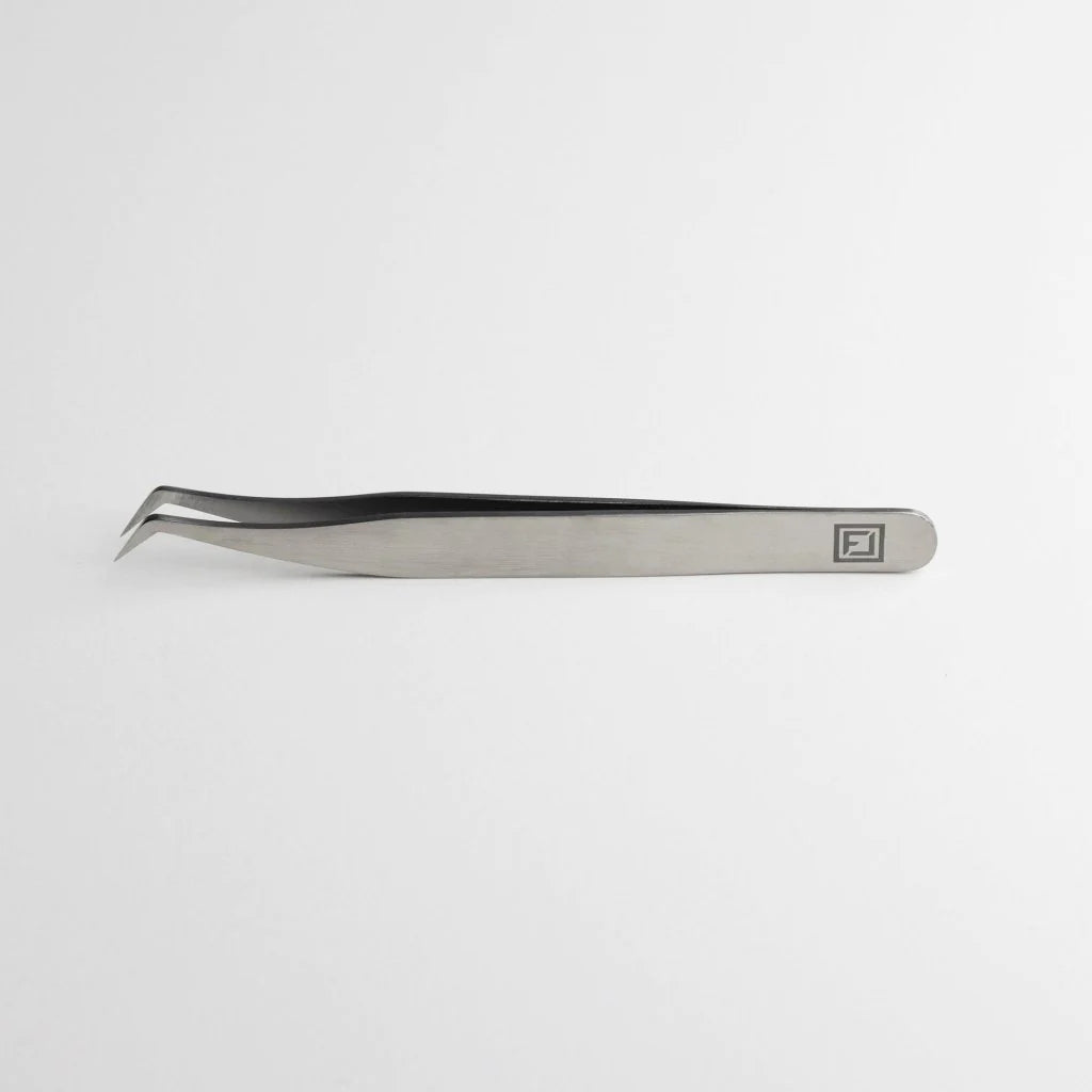FLAWLESS VOLUME TWEEZERS 45° - Kentro Beauty Supplies Ireland