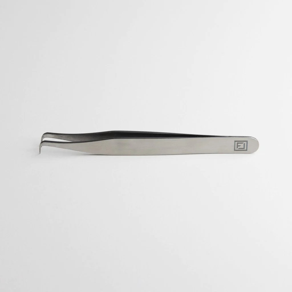 FLAWLESS VOLUME TWEEZERS 90° - Kentro Beauty Supplies Ireland