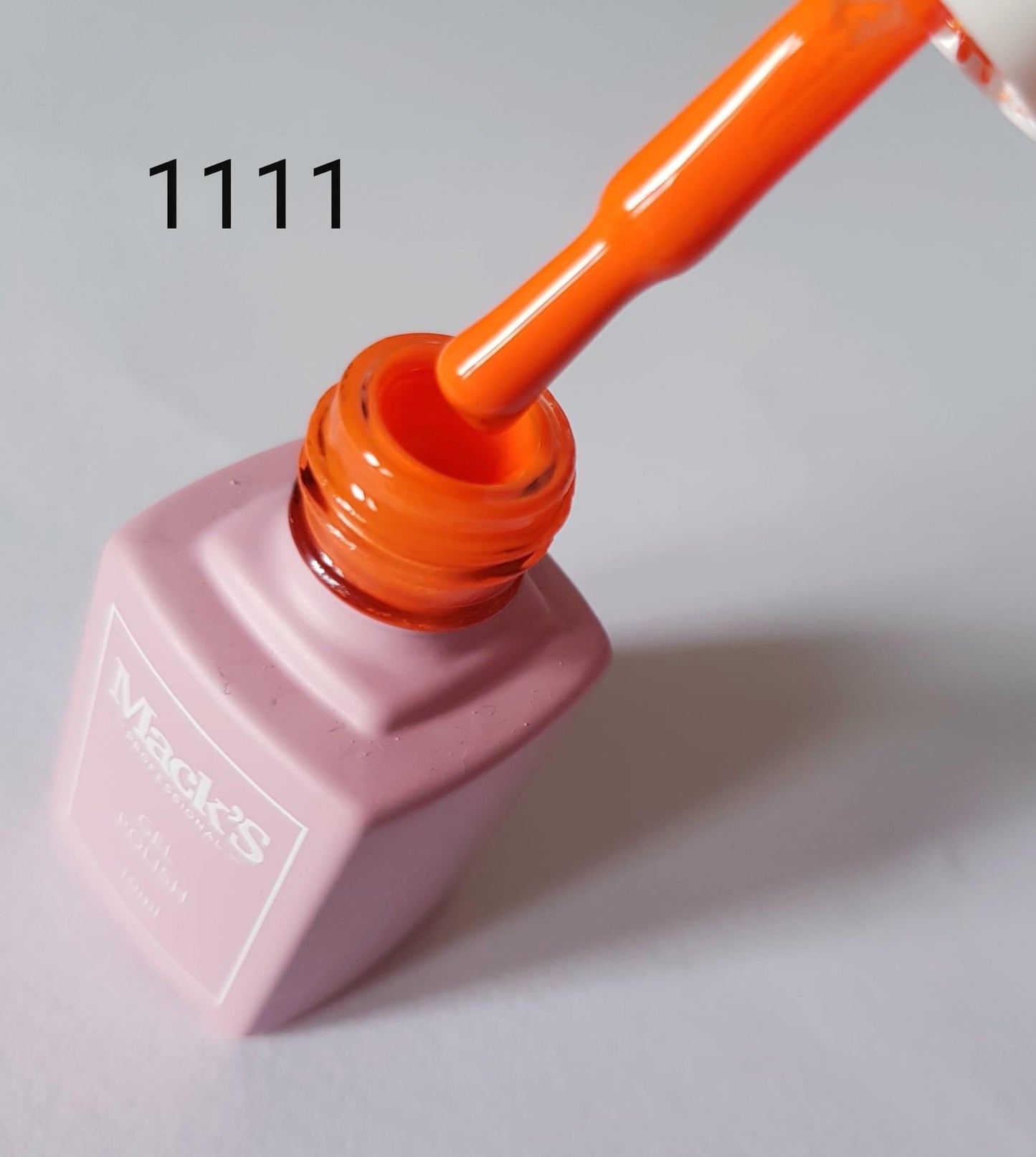 Mack’s DeLuxe Gel Polish 1111 - Kentro Beauty Supplies Ireland