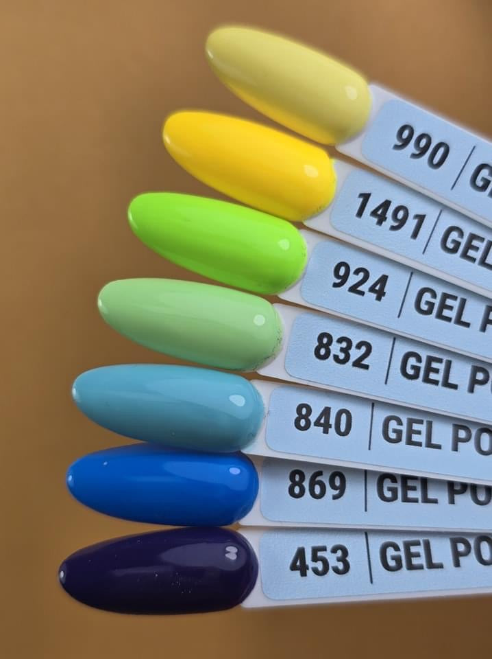 Mack’s DeLuxe Gel Polish 869