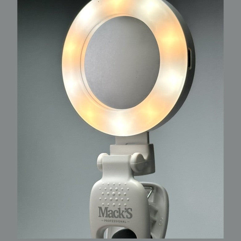 Mack’s Selfie Mirror with Lighting D6
