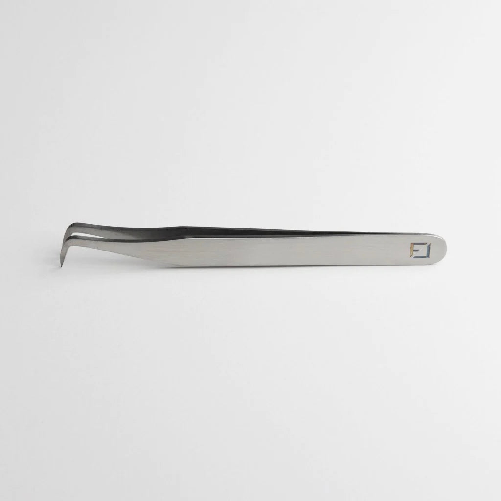 MEGA VOLUME TWEEZERS